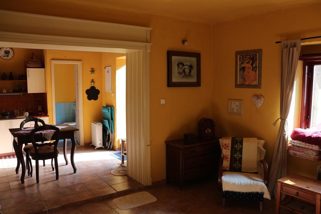 Apartman Na Zlatom Dvore Банска-Штьявница Номер фото