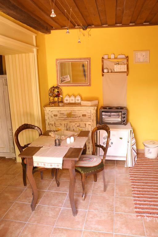 Apartman Na Zlatom Dvore Банска-Штьявница Номер фото