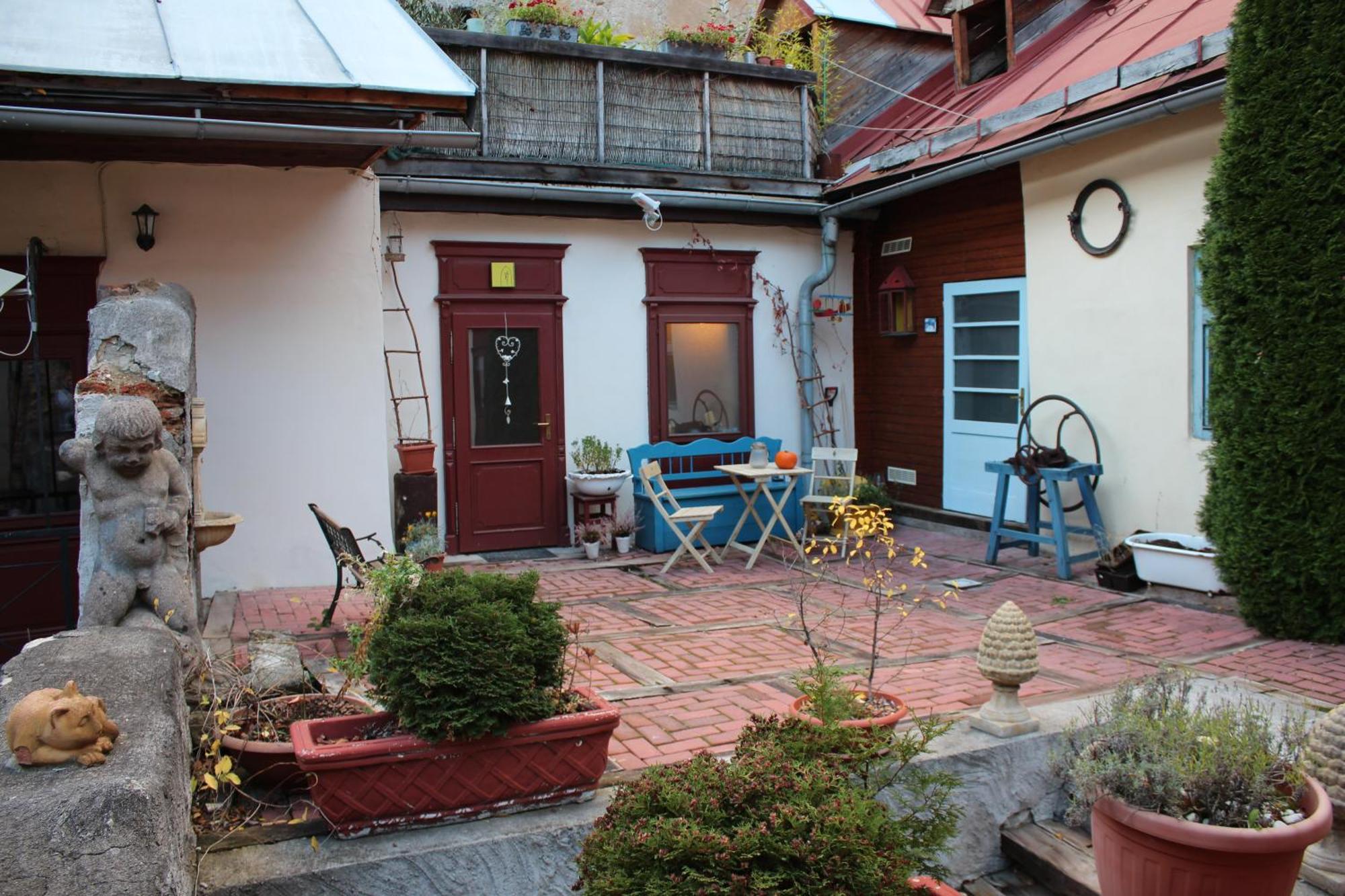 Apartman Na Zlatom Dvore Банска-Штьявница Экстерьер фото